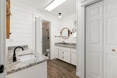 303 Narcissus Street, Lake Jackson, TX 77566 - Photo 25