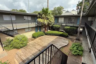 1660 Richmond Ave, Houston, TX 77006 - Photo 1