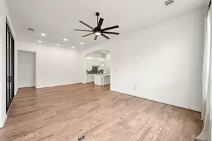 111 Liatris Ct, Conroe, TX 77304 - Photo 13