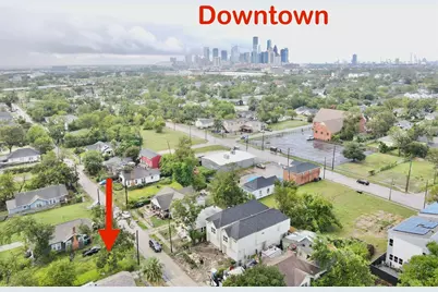 2210 B Brackenridge Street, Houston, TX 77026 - Photo 1