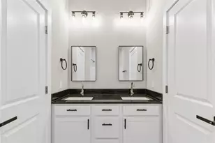 1105 E Main St, Brenham, TX 77833 - Photo 15