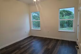 6311 White Oak Dr, Hitchcock, TX 77563 - Photo 7