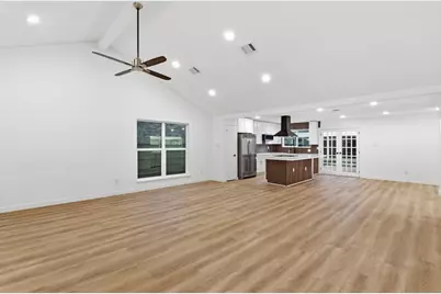 6718 Deer Ridge Lane, Houston, TX 77086 - Photo 5