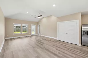10546 Preserve Wy, Conroe, TX 77385 - Photo 11