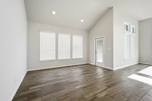 7938 Jade Crst Dr, Angleton, TX 77515 - Photo 11