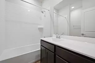 7938 Jade Crst Dr, Angleton, TX 77515 - Photo 7