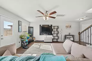 2044 Ezell Dr, Rosharon, TX 77583 - Photo 5