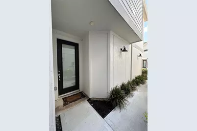 9514 Retriever Way, Houston, TX 77055 - Photo 3