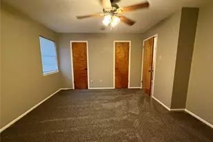1037 N Chenango St, Angleton, TX 77515 - Photo 5