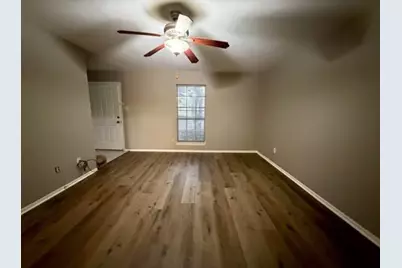 1037 N Chenango Street, Angleton, TX 77515 - Photo 3