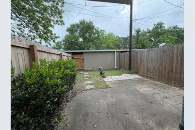 1037 N Chenango Street, Angleton, TX 77515 - Photo 9