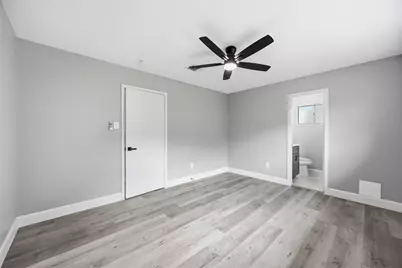 9710 Willow Wood Lane, Houston, TX 77086 - Photo 17