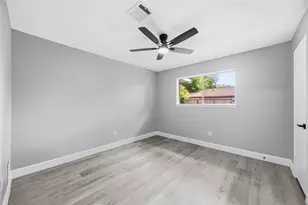 9710 Willow Wood Ln, Houston, TX 77086 - Photo 19