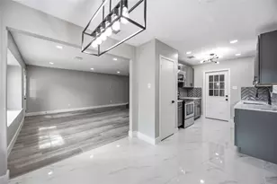 9710 Willow Wood Ln, Houston, TX 77086 - Photo 9