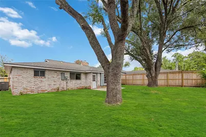 9710 Willow Wood Lane, Houston, TX 77086 - Photo 25
