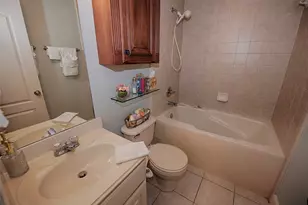 2402 Clippers Square, Nassau Bay, TX 77058 - Photo 21