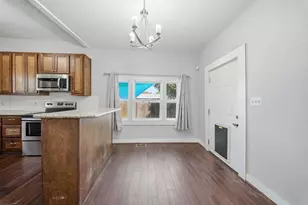 2914 Avenue L, Galveston, TX 77550 - Photo 9