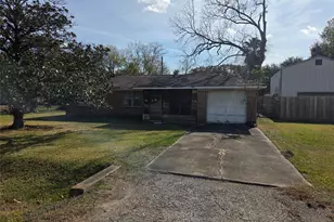 3414 Trelawney Dr, Pearland, TX 77581 - Photo 3