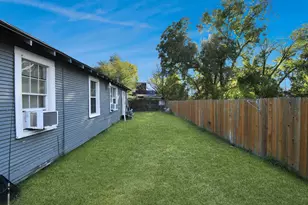3818 Drew St, Houston, TX 77004 - Photo 27