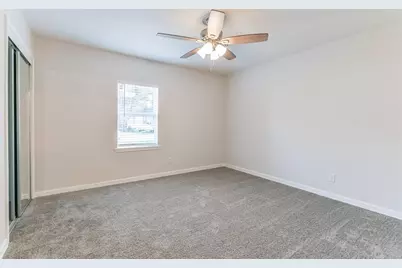 1309 W Lang Street, Alvin, TX 77511 - Photo 15