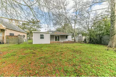 1309 W Lang Street, Alvin, TX 77511 - Photo 21