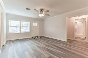 1309 W Lang St, Alvin, TX 77511 - Photo 5