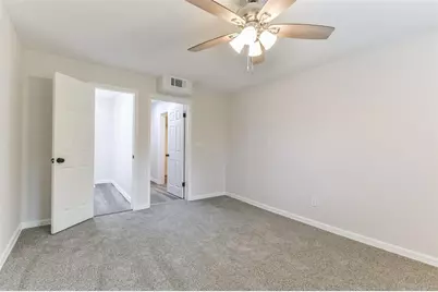 1309 W Lang Street, Alvin, TX 77511 - Photo 11