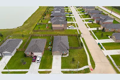 9915 Garnet Grove Drive, Rosharon, TX 77583 - Photo 37