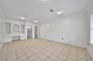 4902 Dunsmere St, Houston, TX 77018 - Photo 15