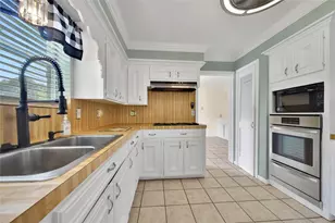 4902 Dunsmere St, Houston, TX 77018 - Photo 9