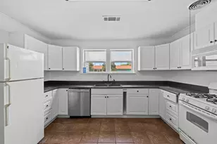 5311 Perry Ave, Galveston, TX 77551 - Photo 11