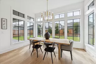 1315 Gardenia Dr, Houston, TX 77018 - Photo 9