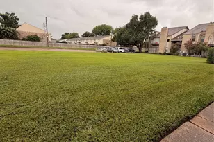 2011 Spenwick Dr, Houston, TX 77055 - Photo 13