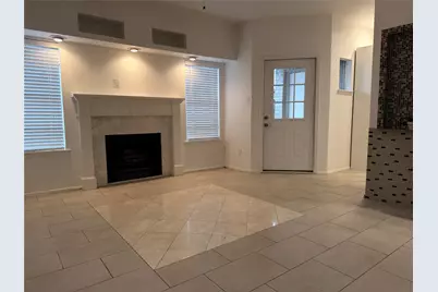 2011 Spenwick Drive #717, Houston, TX 77055 - Photo 5