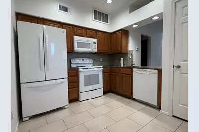 2011 Spenwick Drive #717, Houston, TX 77055 - Photo 9
