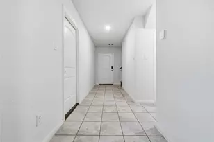 15082 Arrowhead Loop E, Willis, TX 77378 - Photo 9