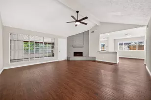 9523 Riverside Lodge Dr, Houston, TX 77083 - Photo 9