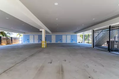 1325 35th Street #2, Galveston, TX 77550 - Photo 21