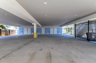 1325 35th St, Galveston, TX 77550 - Photo 21