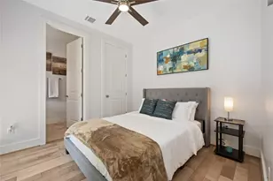 5914 Val Verde St, Houston, TX 77057 - Photo 5