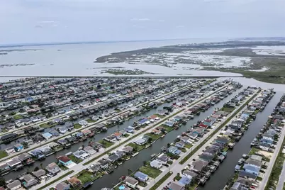 1255 Sailfish Street, Bayou Vista, TX 77563 - Photo 31