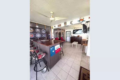 1255 Sailfish Street, Bayou Vista, TX 77563 - Photo 11