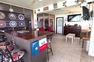 1255 Sailfish St, Bayou Vista, TX 77563 - Photo 11