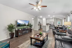 9553 Last Maples Trl, Conroe, TX 77303 - Photo 5