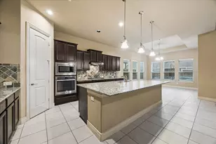 310 Westwood Dr, League City, TX 77573 - Photo 3