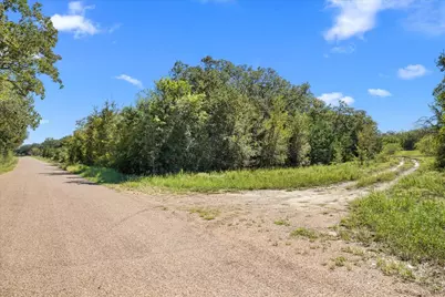 6625 N Old Smithville Road, Muldoon, TX 78949 - Photo 17