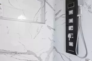 10739 Parkland Woods Dr, Sugar Land, TX 77498 - Photo 17