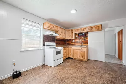 227 N Austin Drive, Angleton, TX 77515 - Photo 17