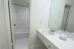 425 Hawthorne St, Houston, TX 77006 - Photo 9