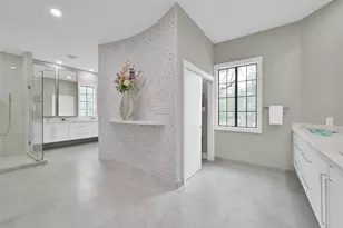 10 W Isle Pl, The Woodlands, TX 77381 - Photo 29